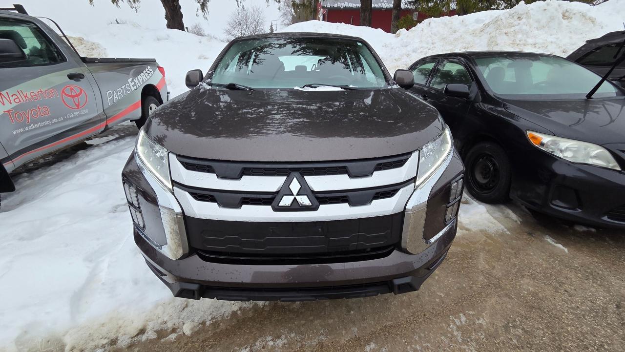 2020 Mitsubishi RVR ES Photo2