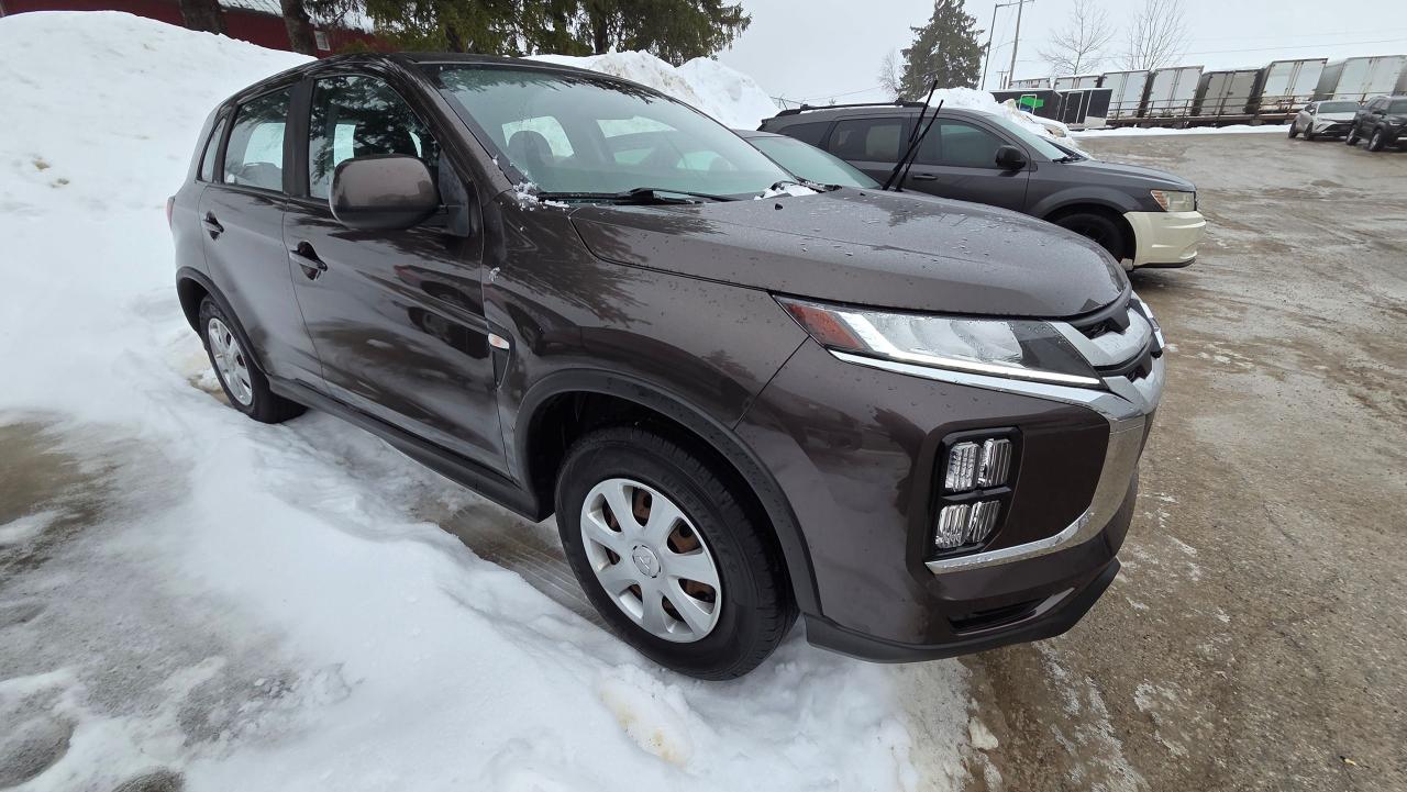 2020 Mitsubishi RVR ES Photo