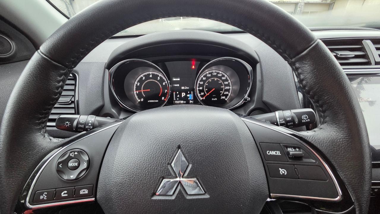 2020 Mitsubishi RVR ES Photo