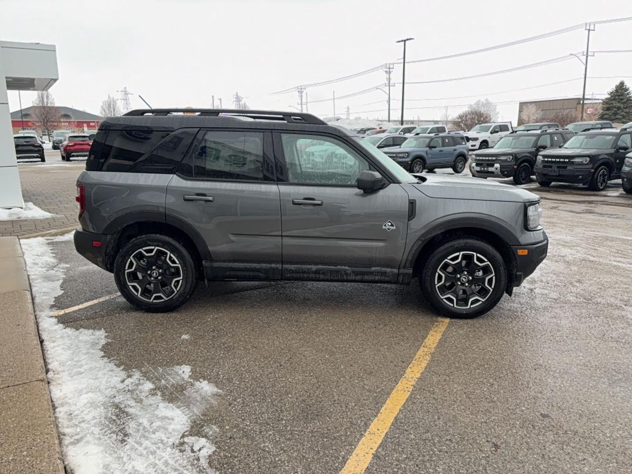2025 Ford Bronco Sport OUTER BANKS, TECH PKG, POWER MOONROOF Photo
