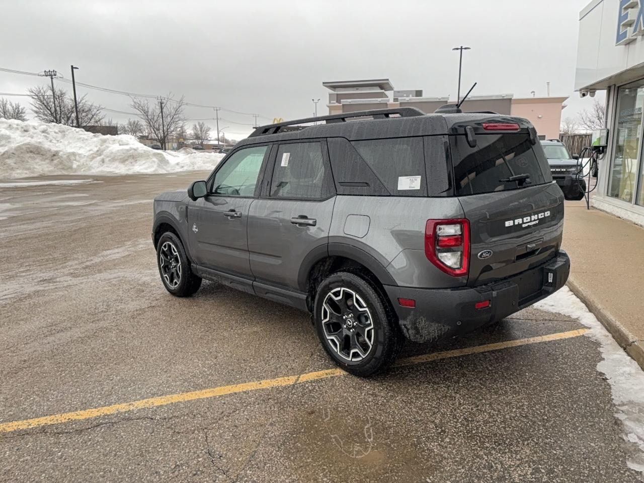 2025 Ford Bronco Sport OUTER BANKS, TECH PKG, POWER MOONROOF Photo