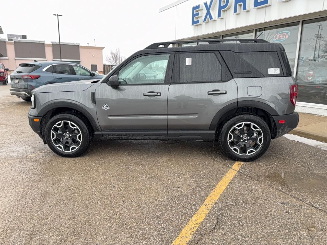 2025 Ford Bronco Sport OUTER BANKS, TECH PKG, POWER MOONROOF Photo
