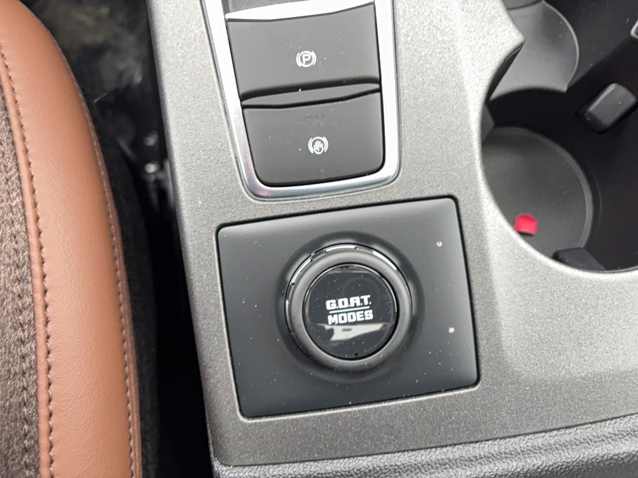 2025 Ford Bronco Sport OUTER BANKS, TECH PKG, POWER MOONROOF Photo