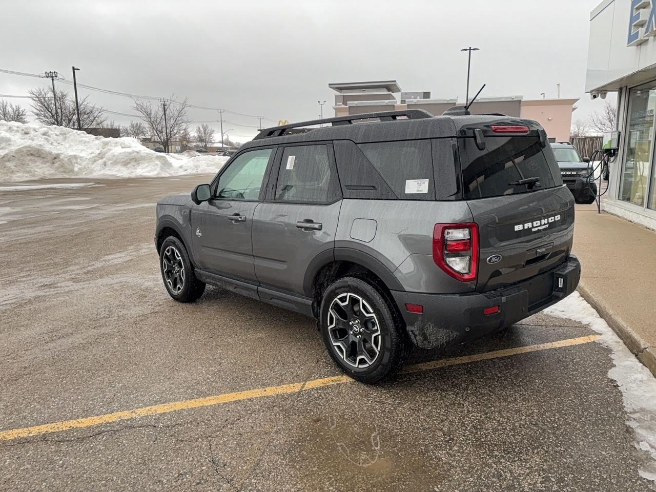 2025 Ford Bronco Sport OUTER BANKS, TECH PKG, POWER MOONROOF Photo