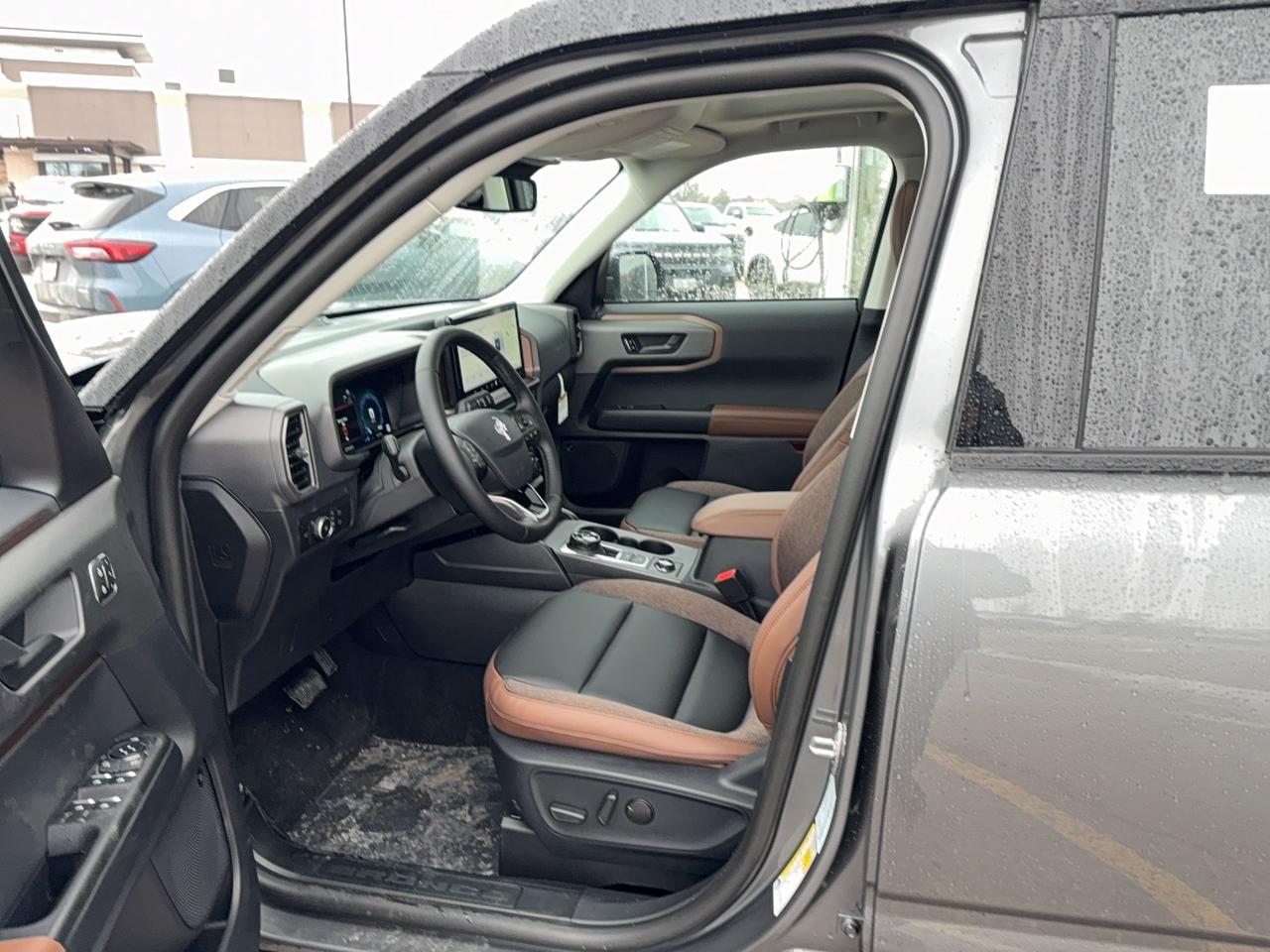 2025 Ford Bronco Sport OUTER BANKS, TECH PKG, POWER MOONROOF Photo