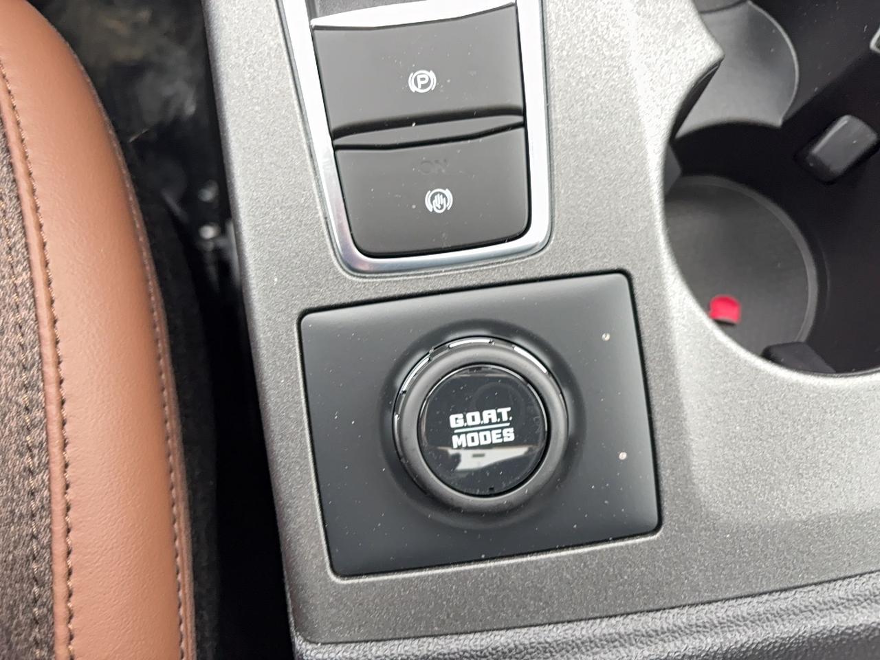 2025 Ford Bronco Sport OUTER BANKS, TECH PKG, POWER MOONROOF Photo