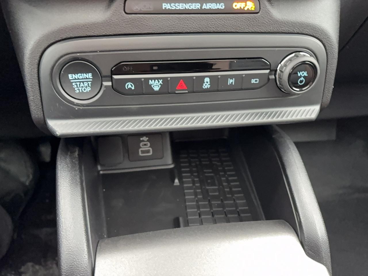 2025 Ford Bronco Sport OUTER BANKS, TECH PKG, POWER MOONROOF Photo