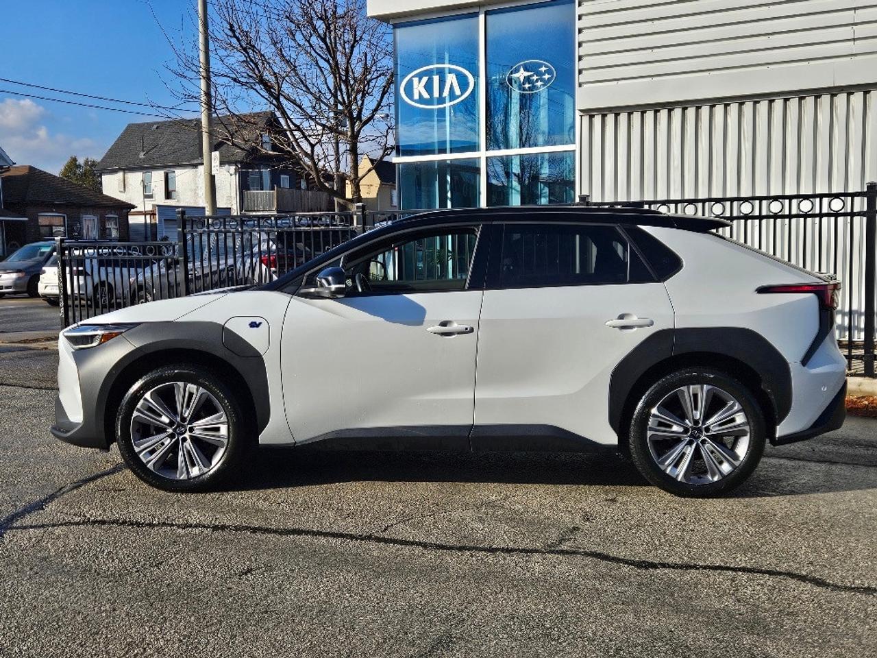 2023 Subaru Solterra AWD-ELECTRIC-LUXURY-420KM RANGE Photo