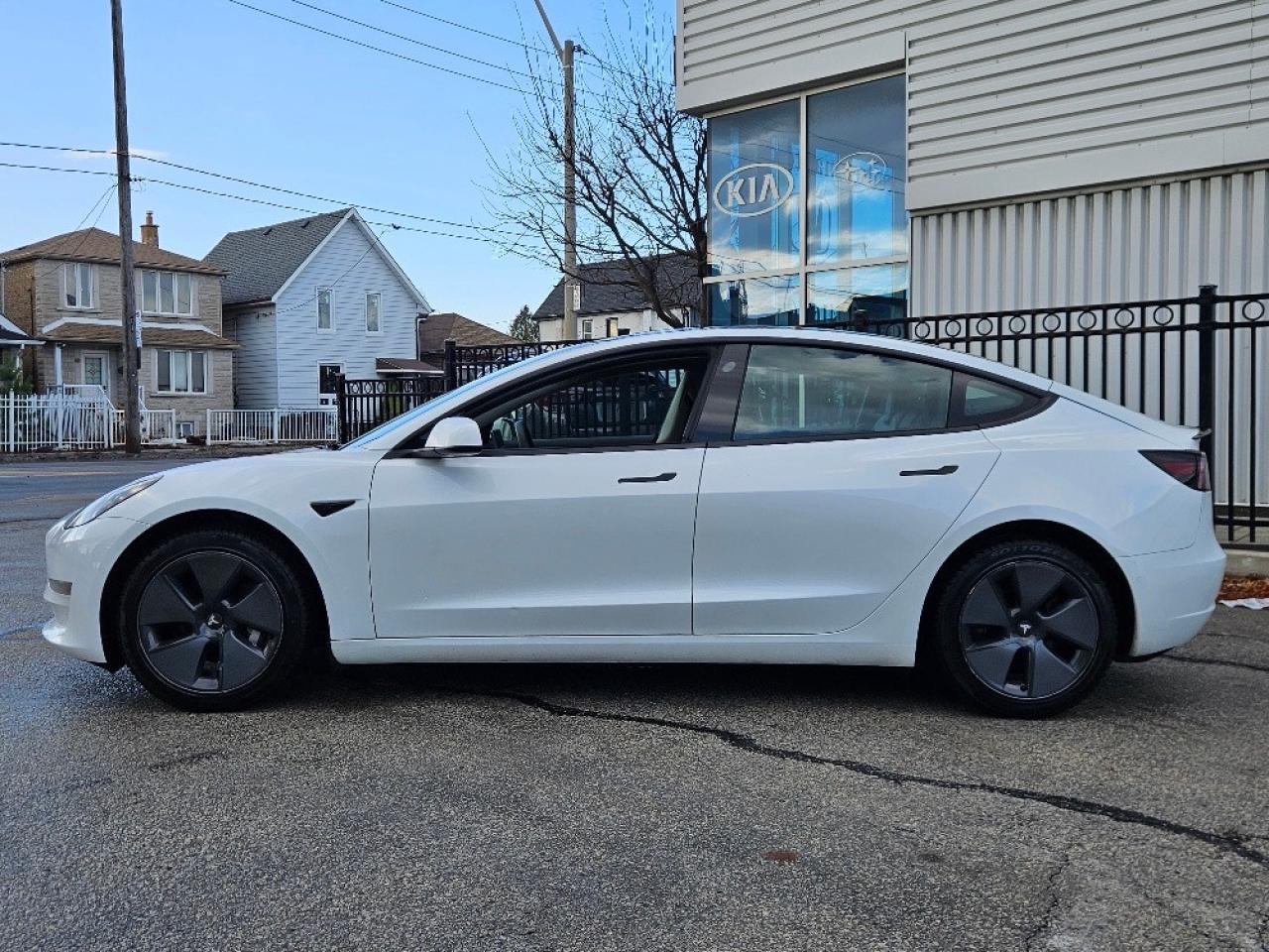 2022 Tesla Model 3 LONG RANGE AWD DUAL MOTOR-CERTIFIED Photo
