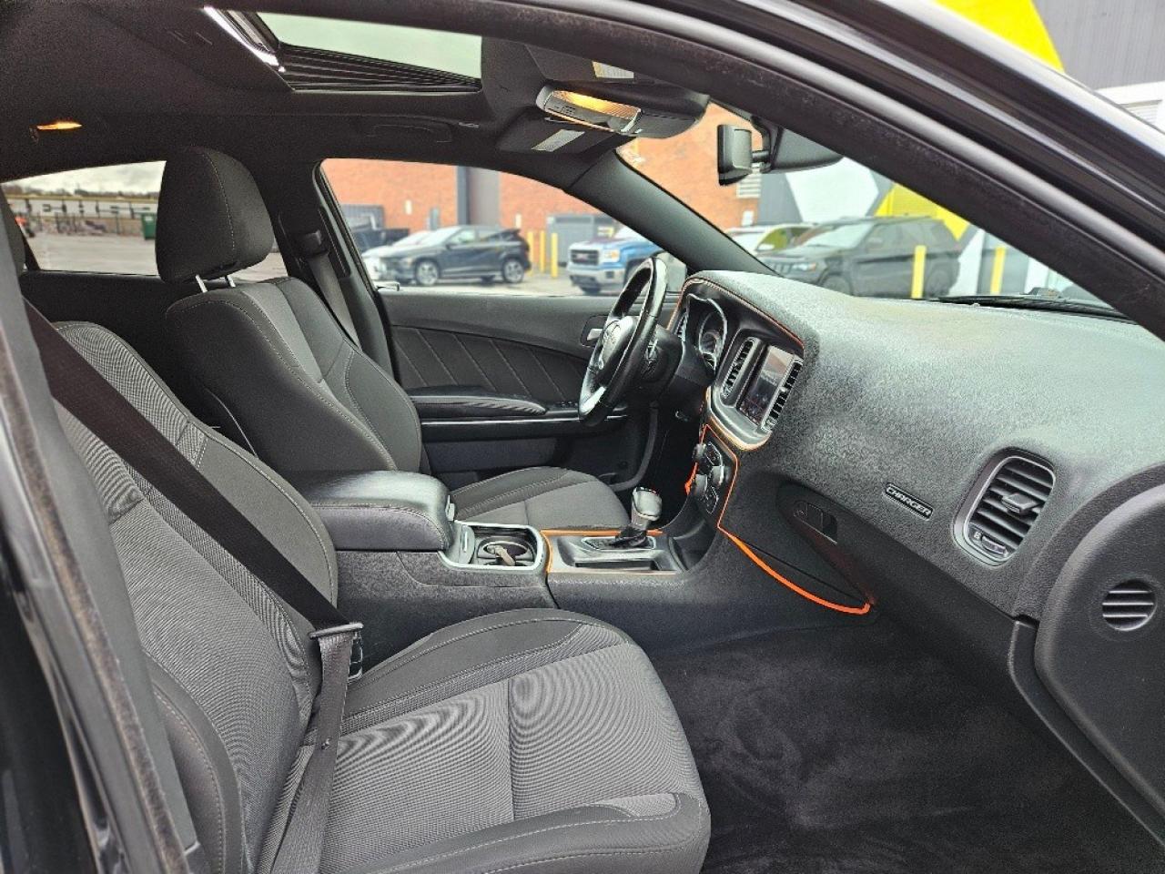 2018 Dodge Charger GT AWD *NAVI-CAMERA-ROOF-HEATED SEATS** Photo