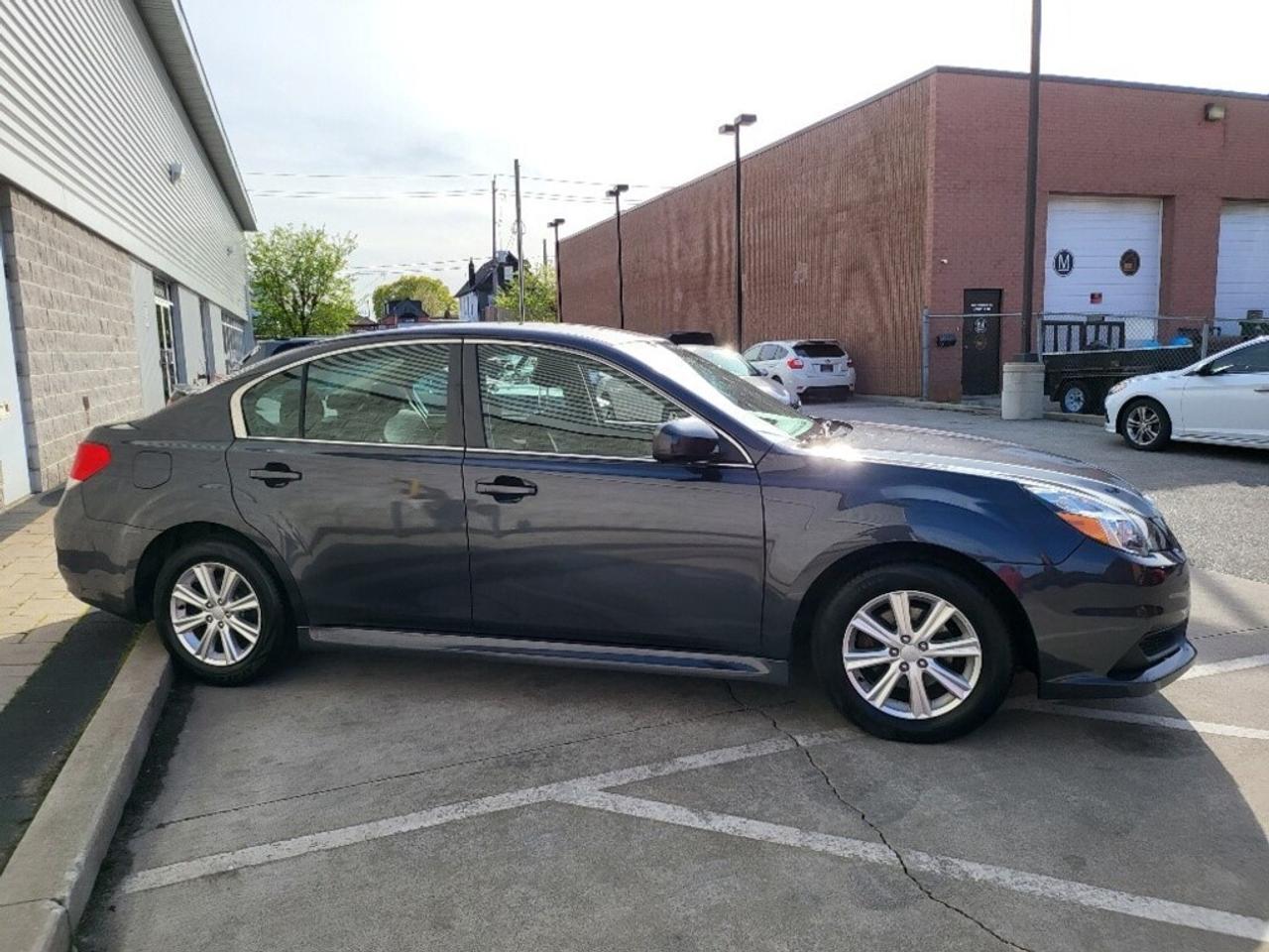 2013 Subaru Legacy AWD TOURING 2.5i FULL SERVICE HISTORY-CERTIFIED Photo3