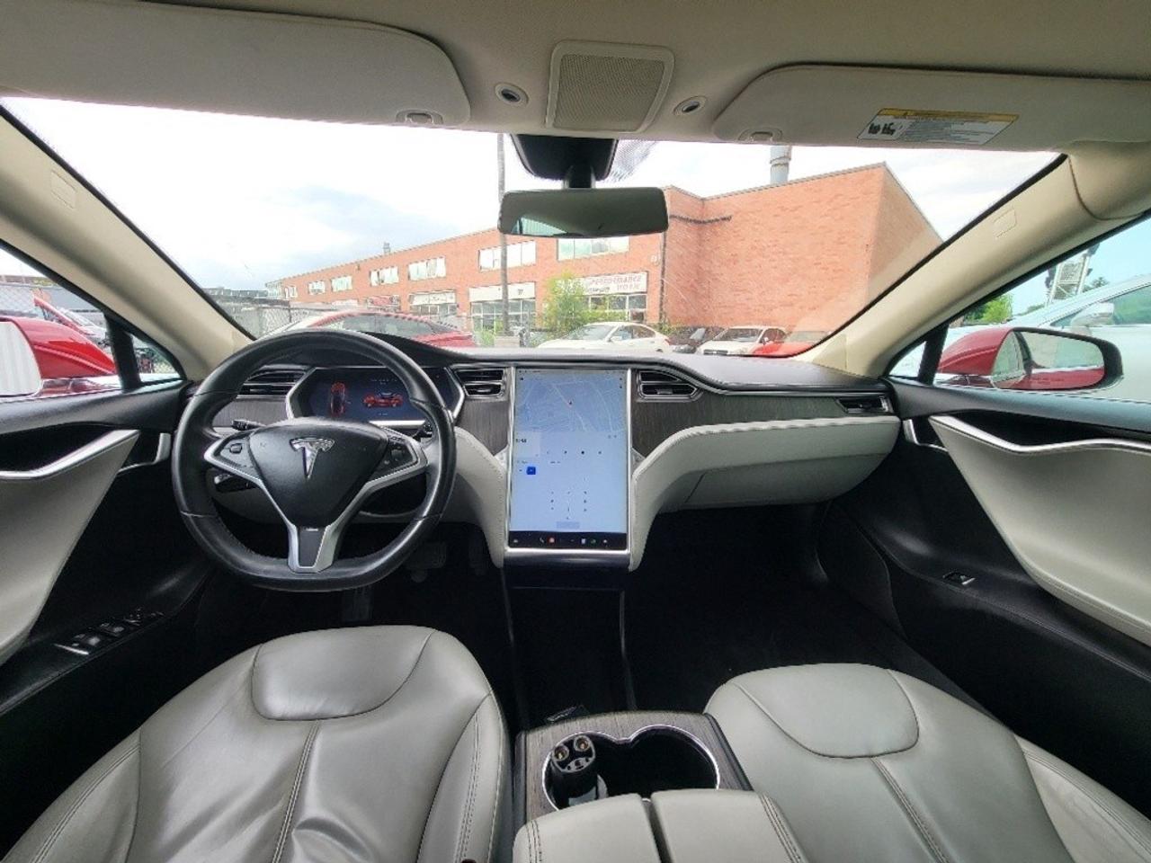 2013 Tesla Model S S 60-7 PASSENGER-LEATHER-AUTOPILOT Photo