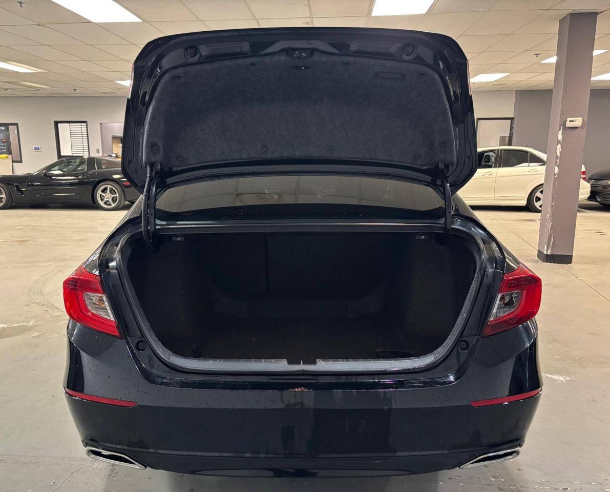 2019 Honda Accord Sport CVT 23 SERVICE RECORDS $0 % DOWN FINANCE OAC Photo