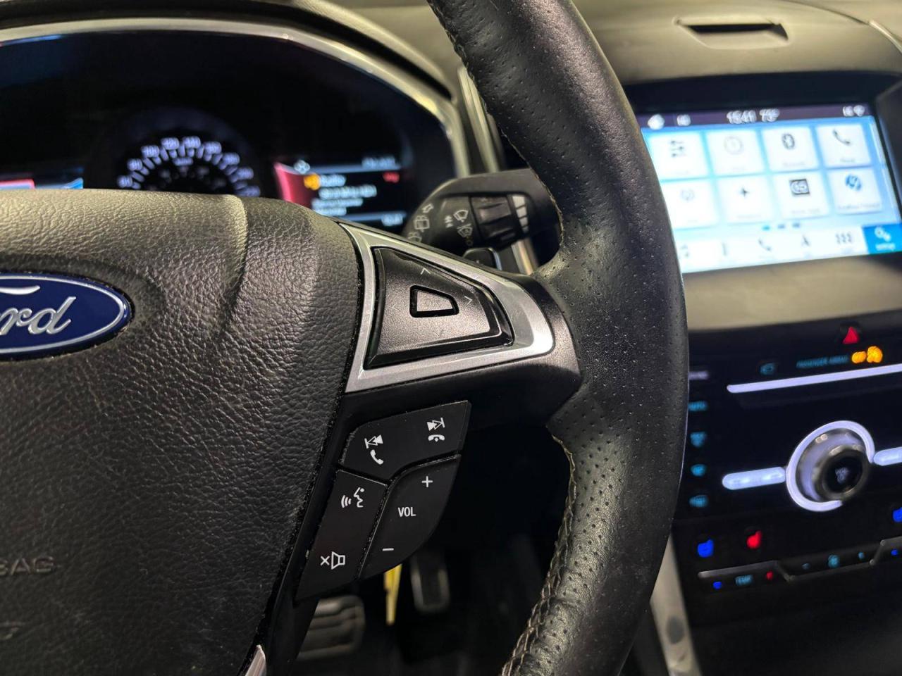 2019 Ford Edge ST AWD - 36 SERVICE RECORDS $0 % DOWN FINANCE OAC Photo