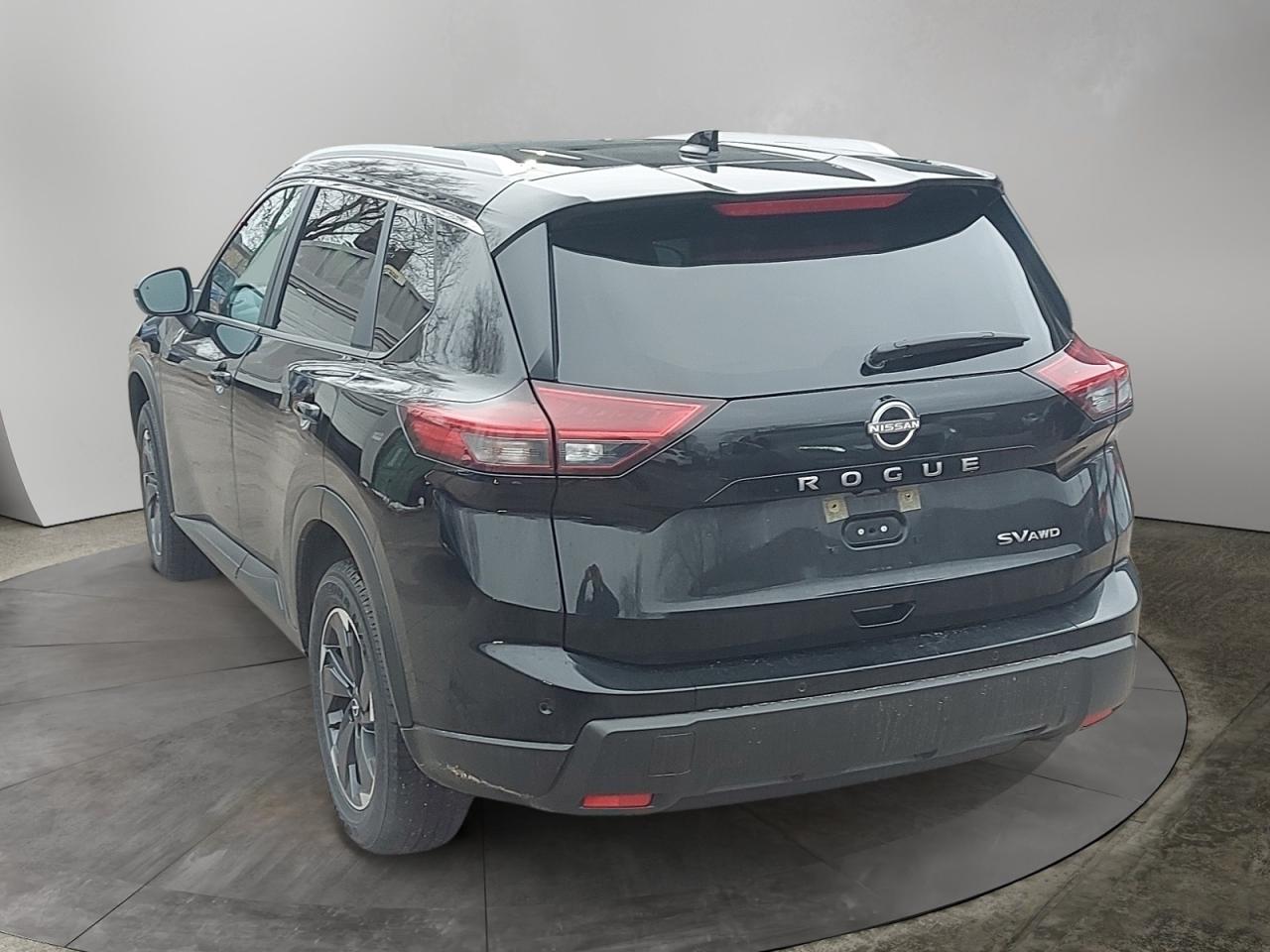 2024 Nissan Rogue SV MOONROOF Photo