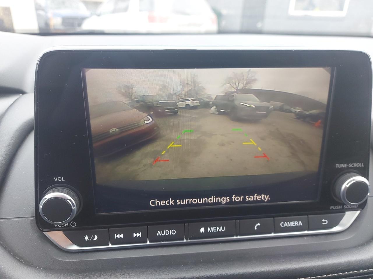 2024 Nissan Rogue SV MOONROOF Photo