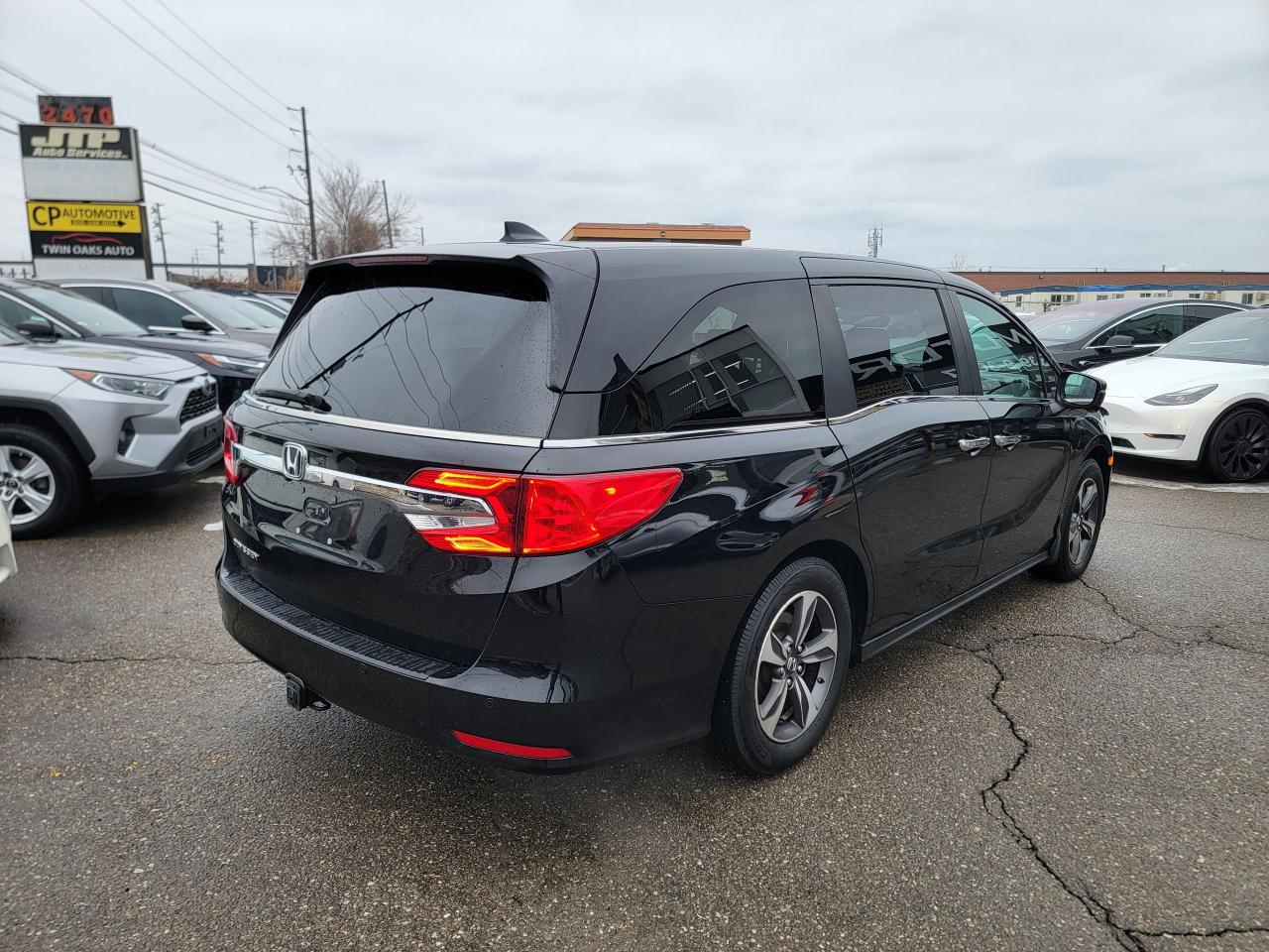 2018 Honda Odyssey EX-L NAVI Photo4