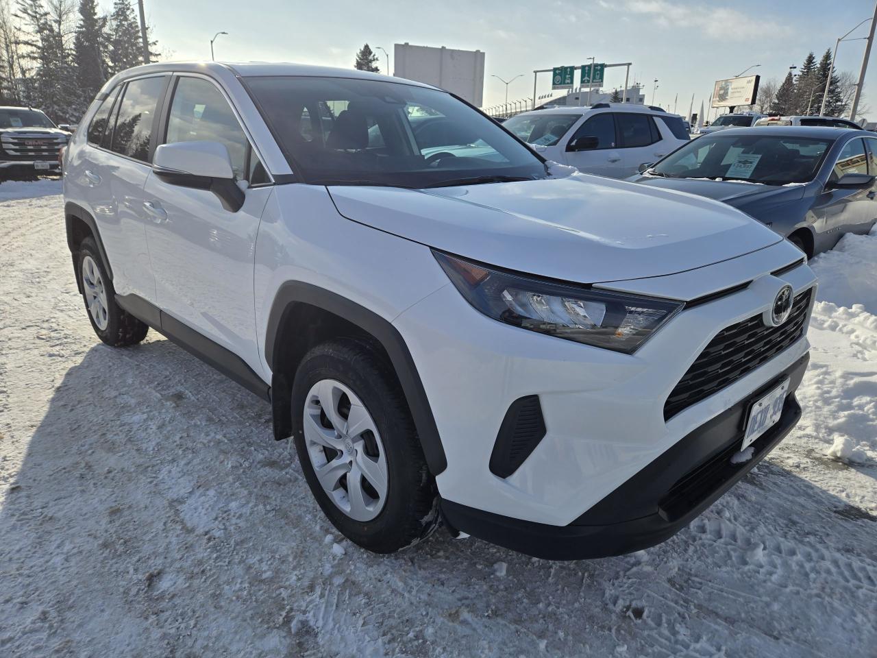 2025 Toyota RAV4 LE Photo2