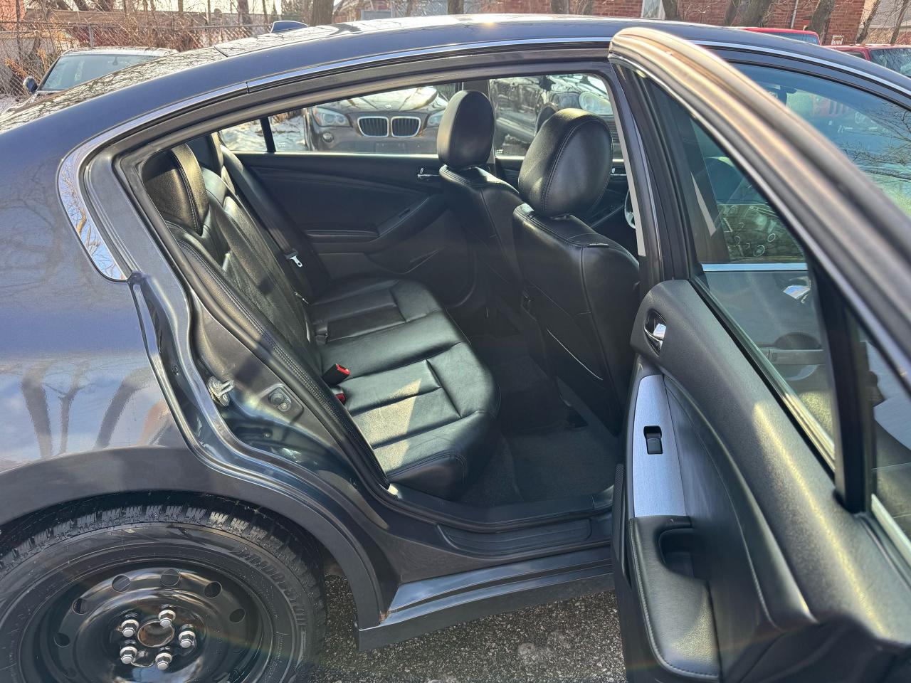 2012 Nissan Altima 2.5 SL - LOADED! Photo