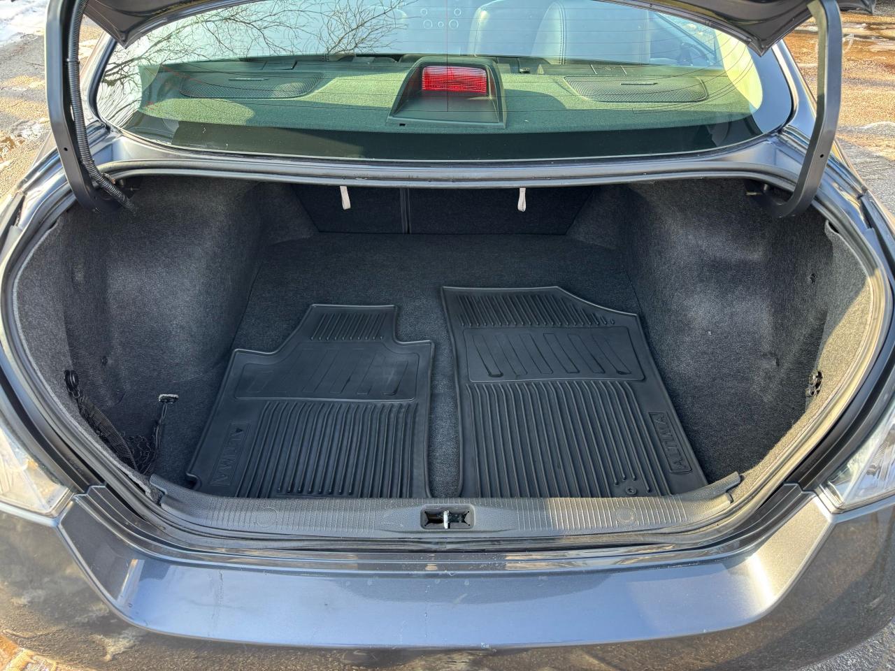 2012 Nissan Altima 2.5 SL - LOADED! Photo