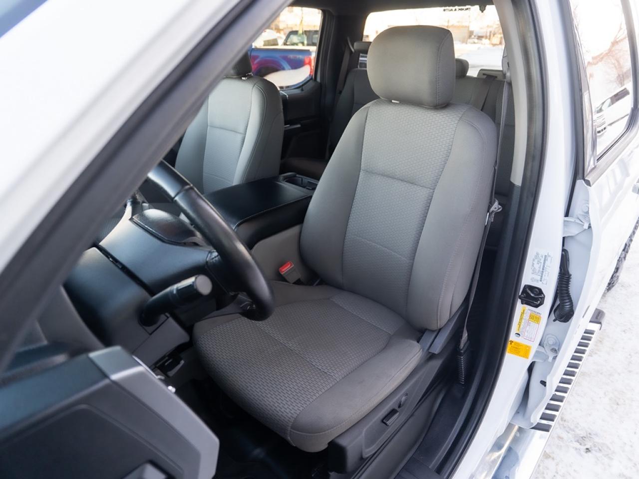 2019 Ford F-150 XLT 4WD SuperCrew 5.5' Box Photo17