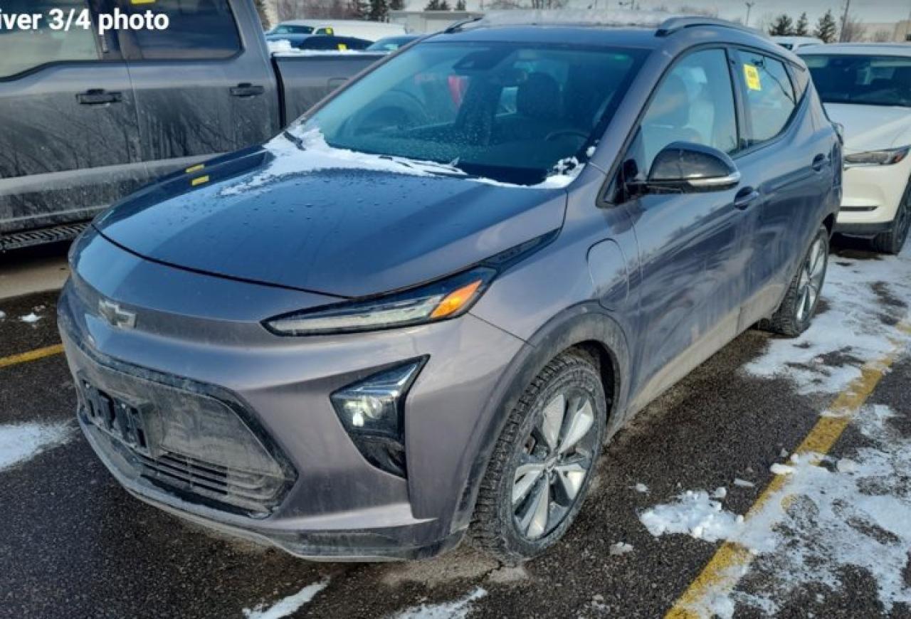 2022 Chevrolet Bolt EUV LT | Leather | Heated Seats | CarPlay + Android | Power Seat | Rear Camera | and More ! Photo0