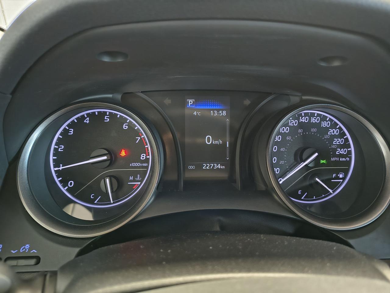 2021 Toyota Camry SE Photo0