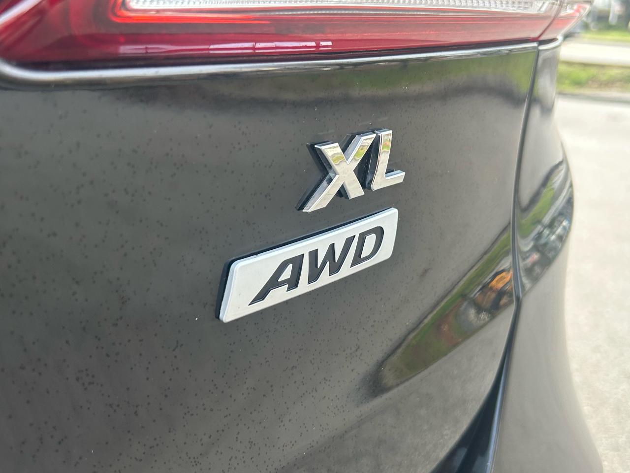 2017 Hyundai Santa Fe XL AWD 4dr Limited w/6-Passenger/Tow Pkg - Photo #16