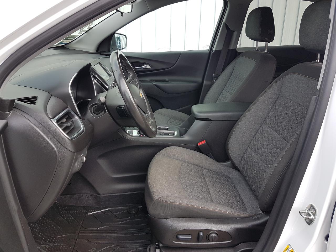 2022 Chevrolet Equinox LT AWD *HEATED SEATS* Photo