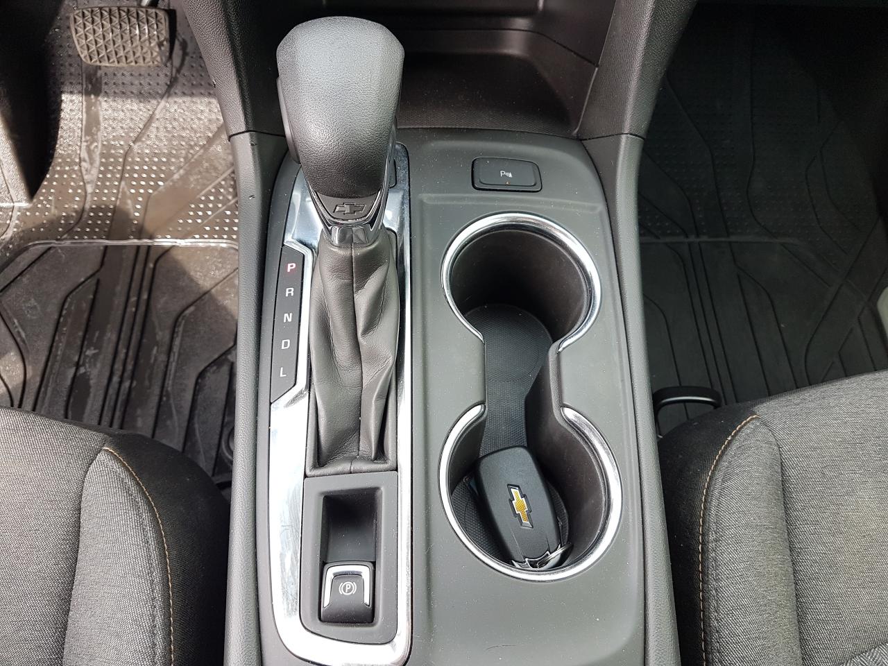 2022 Chevrolet Equinox LT AWD *HEATED SEATS* Photo