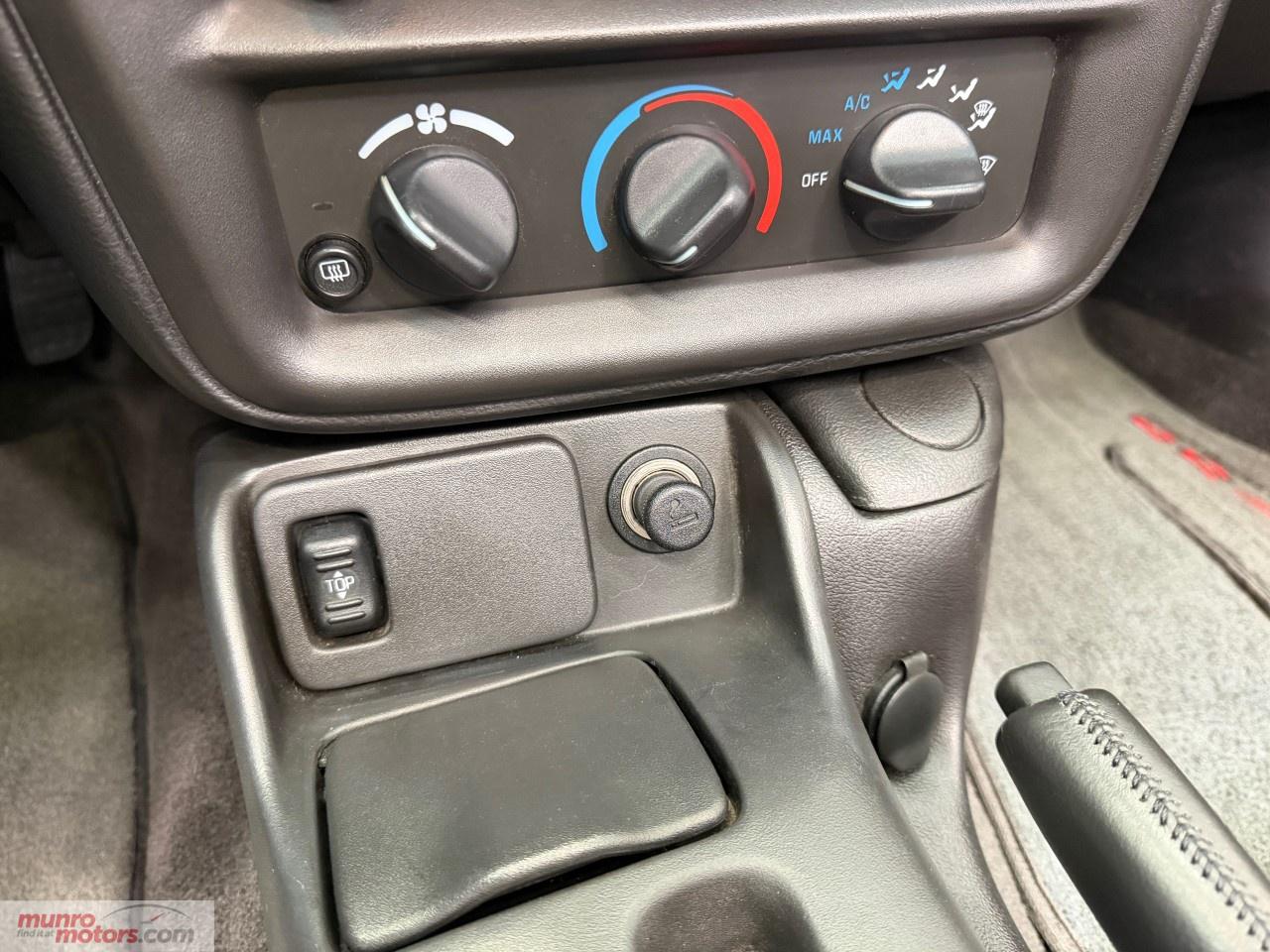 2001 Chevrolet Camaro 2dr Convertible Z28 Photo