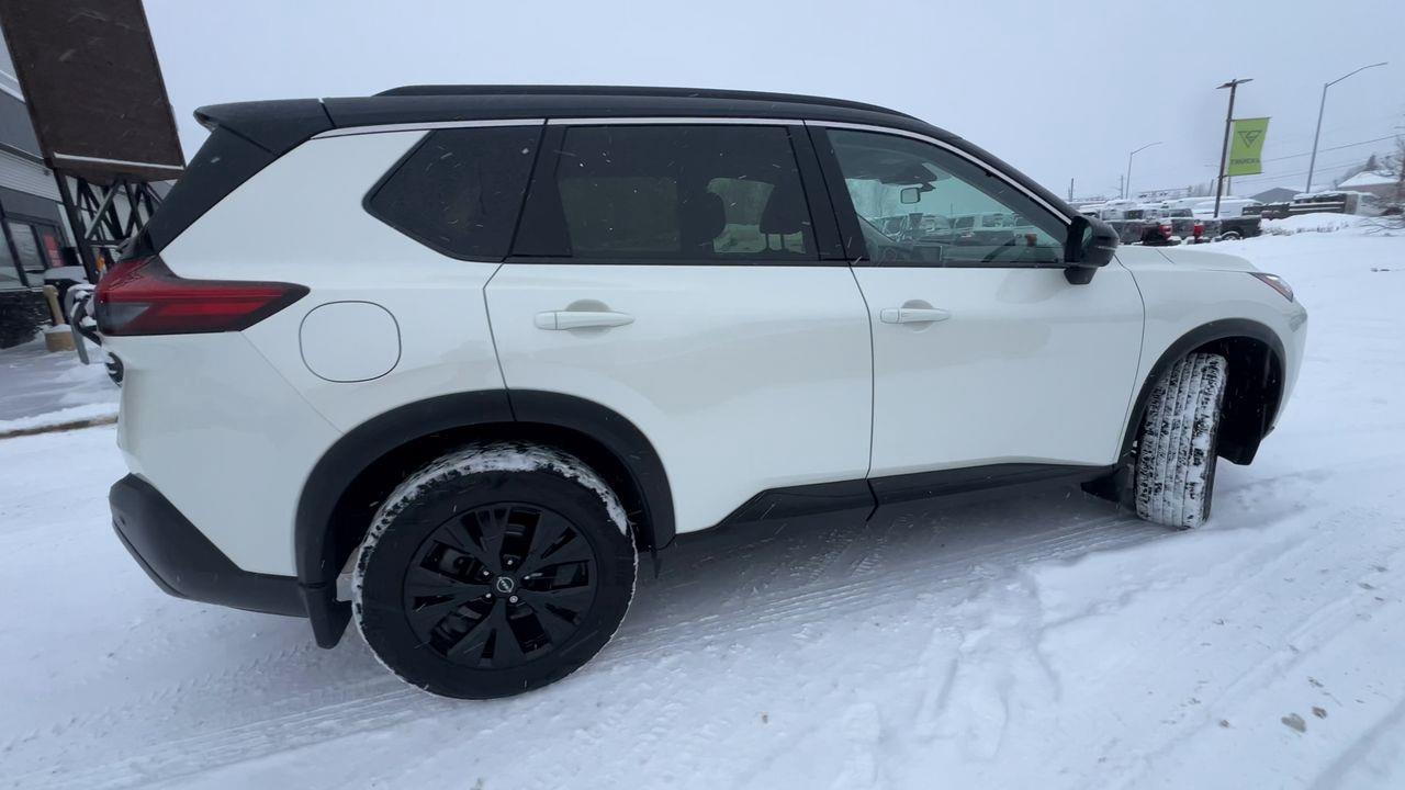 2023 Nissan Rogue SV Midnight Edition AWD, HEATED SEATS, REMOTE START, CRUISE CONTROL, BACK UP CAM!! Photo