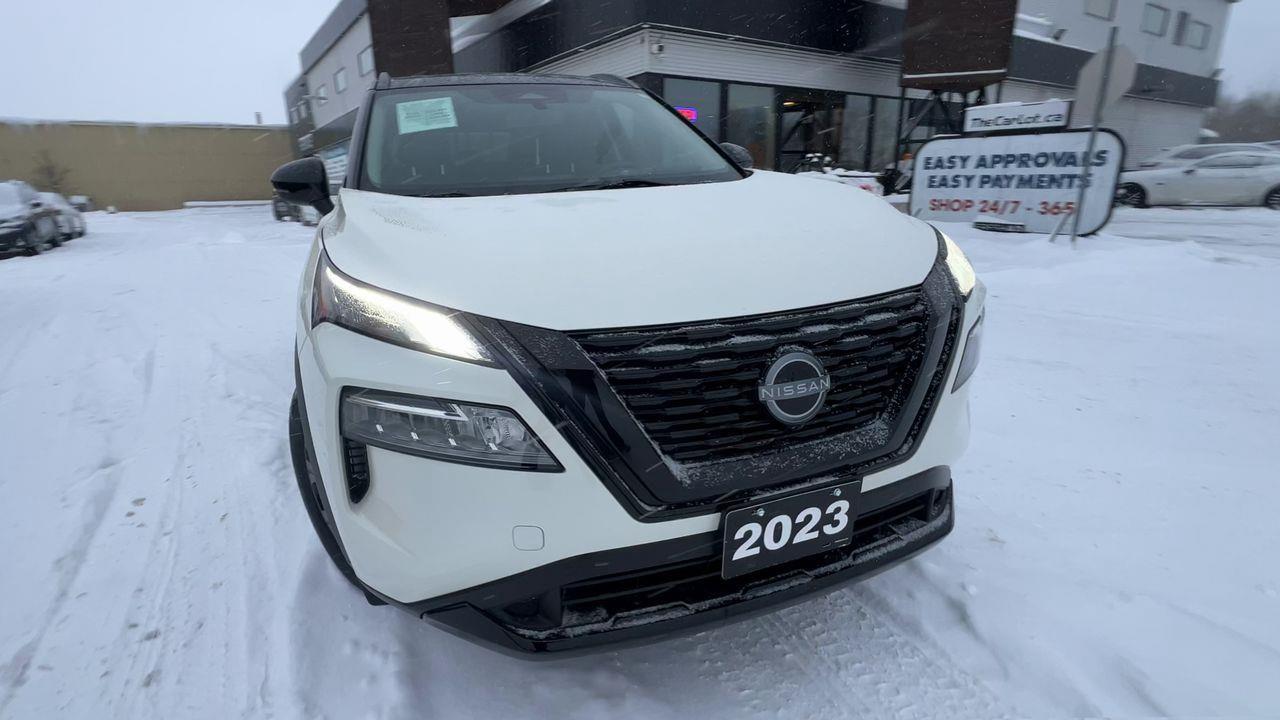 2023 Nissan Rogue SV Midnight Edition AWD, HEATED SEATS, REMOTE START, CRUISE CONTROL, BACK UP CAM!! Photo3