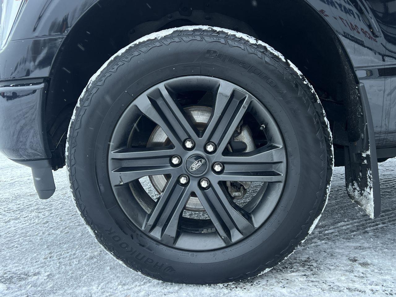 2021 Ford F-150 Lariat 4X4, HEATED STEERING WHEEL, HEATED LEATHER SEATS, NAV, BACK UP CAM!! Photo