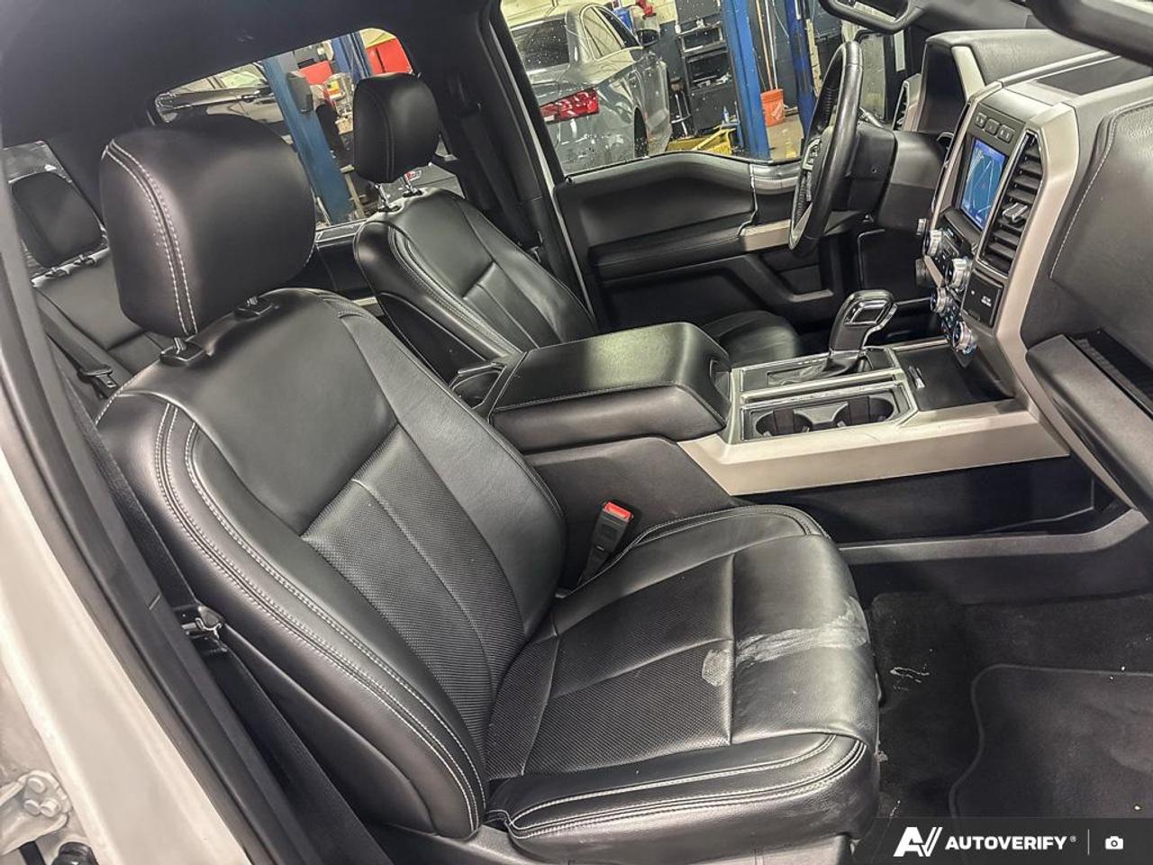 2020 Ford F-150 Lariat 502A|$7K IN OPTIONS|LONGBOX 6.5FT|BLK PKG|STEP|FX4 Photo