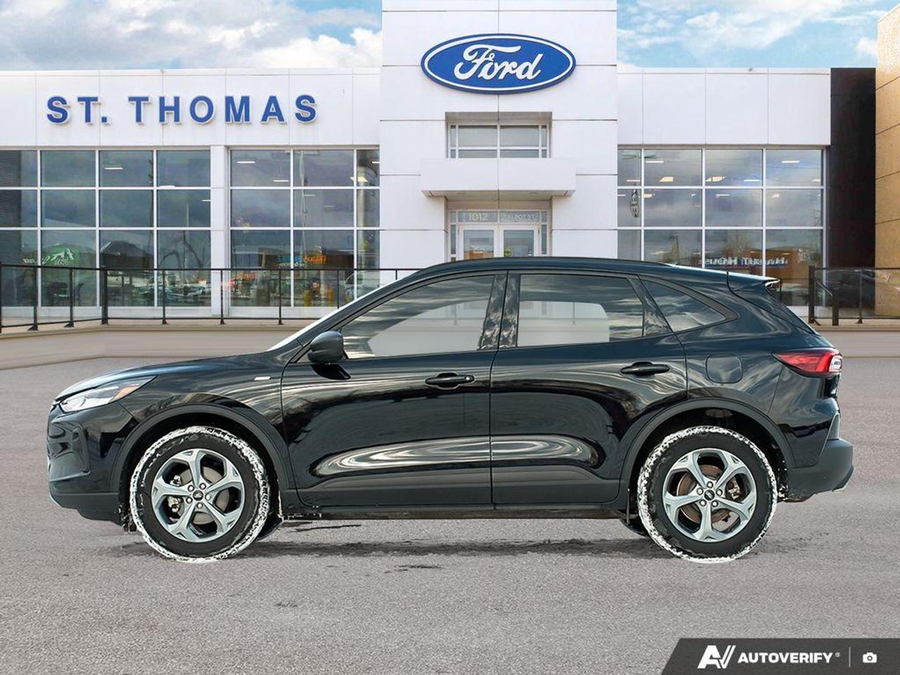 2025 Ford Escape ST-Line Moonroof Photo2