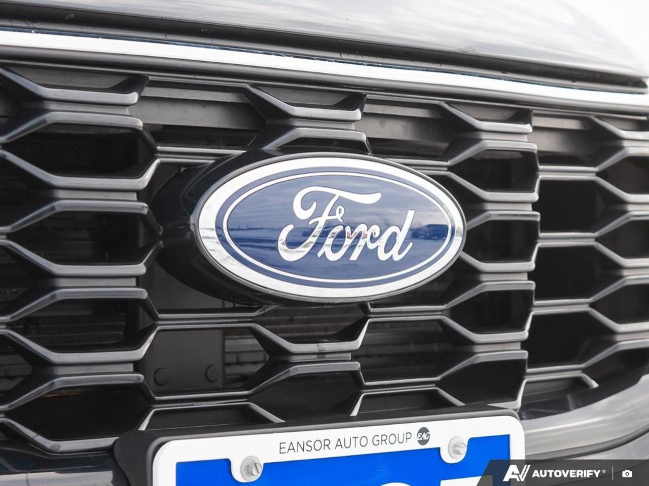 2025 Ford Escape ST-Line Moonroof Photo