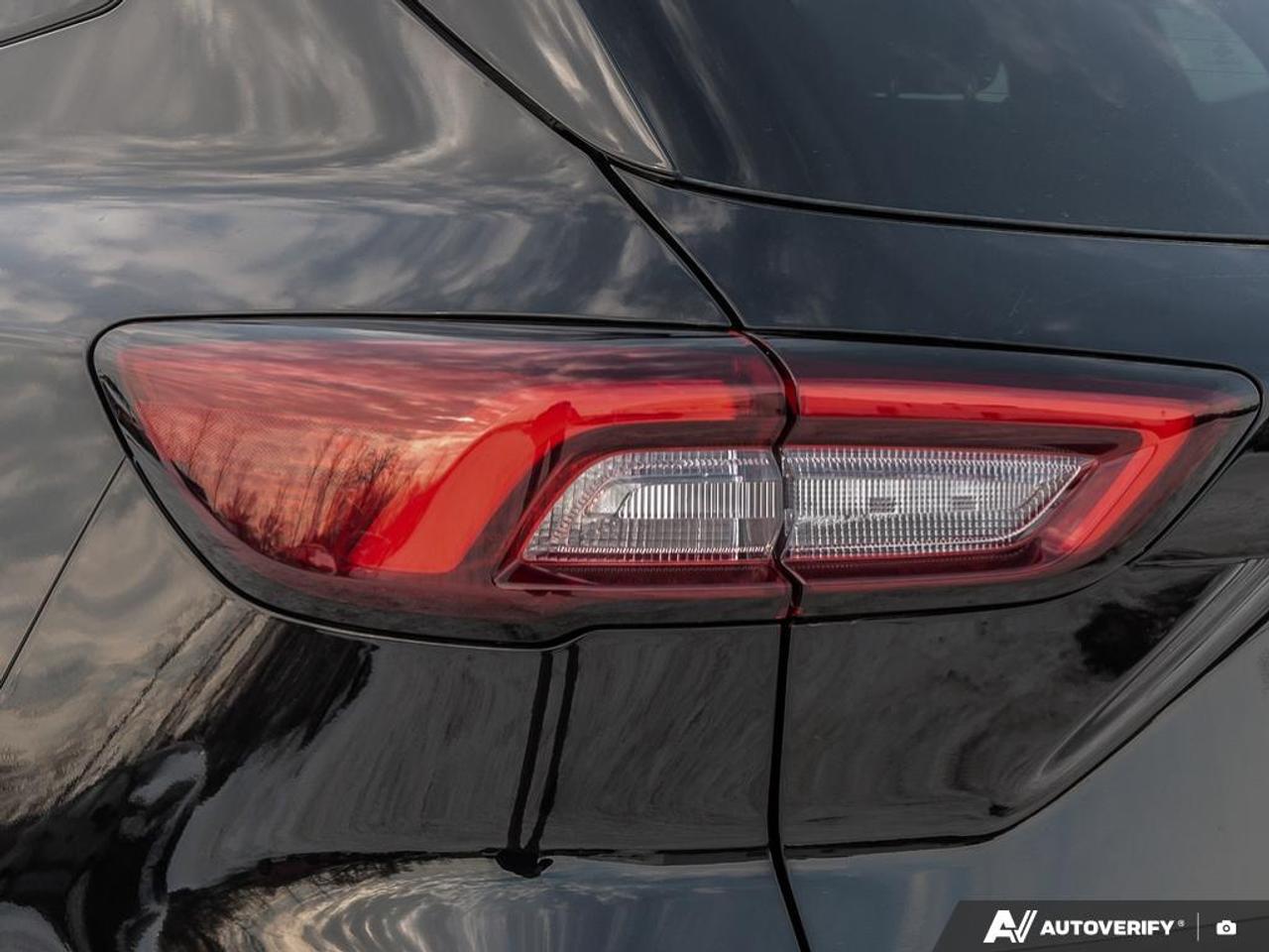 2025 Ford Escape ST-Line Moonroof Photo