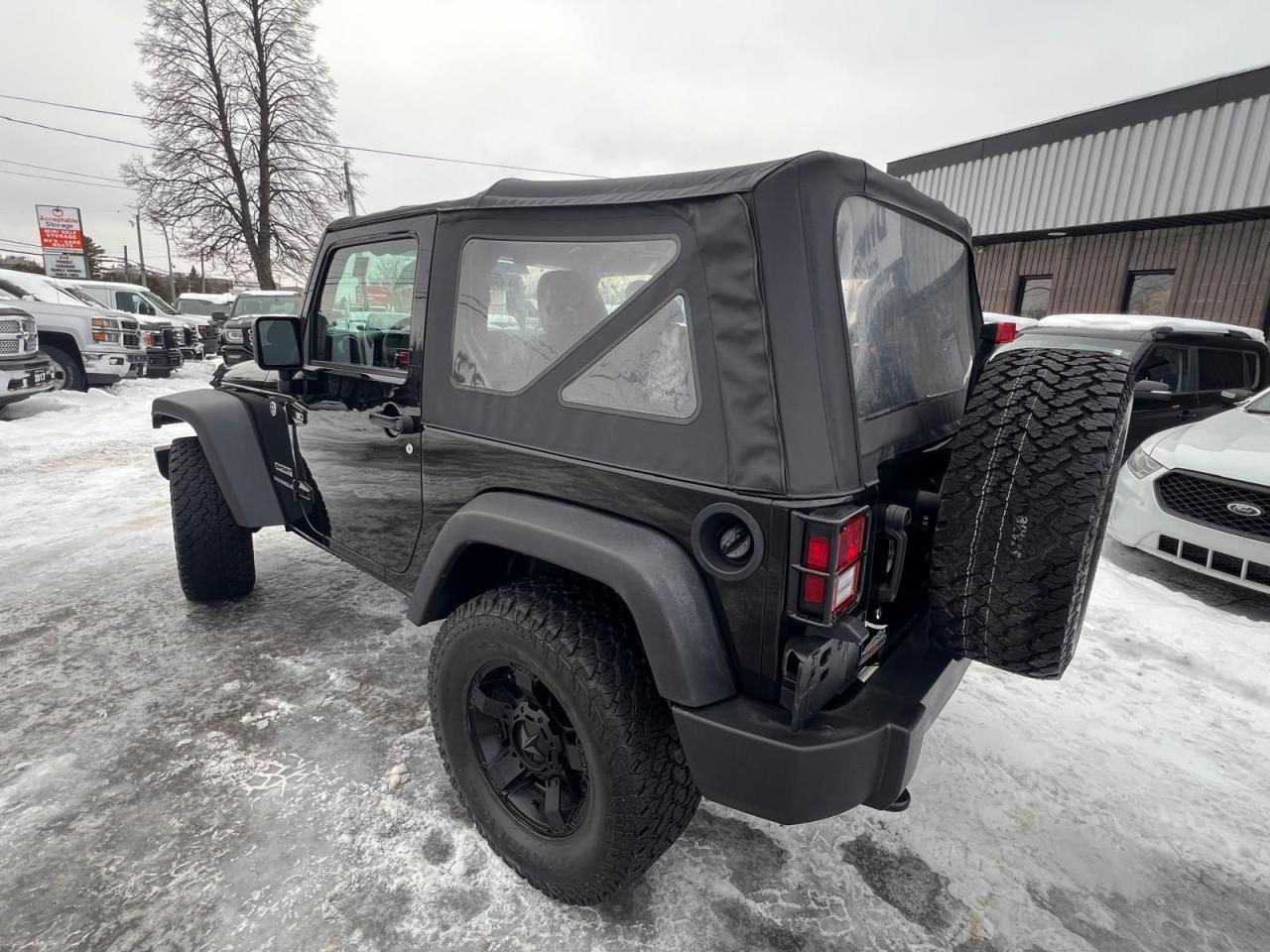 2017 Jeep Wrangler SPORT Photo