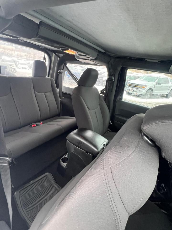 2017 Jeep Wrangler SPORT Photo