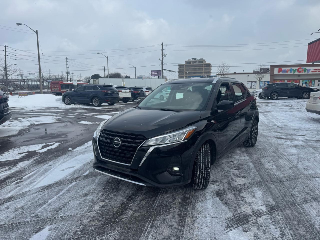 2021 Nissan Kicks SV AUTO A/C CARPLAY L/ASSIST B/SPOT BACKUP CAMERA Photo2