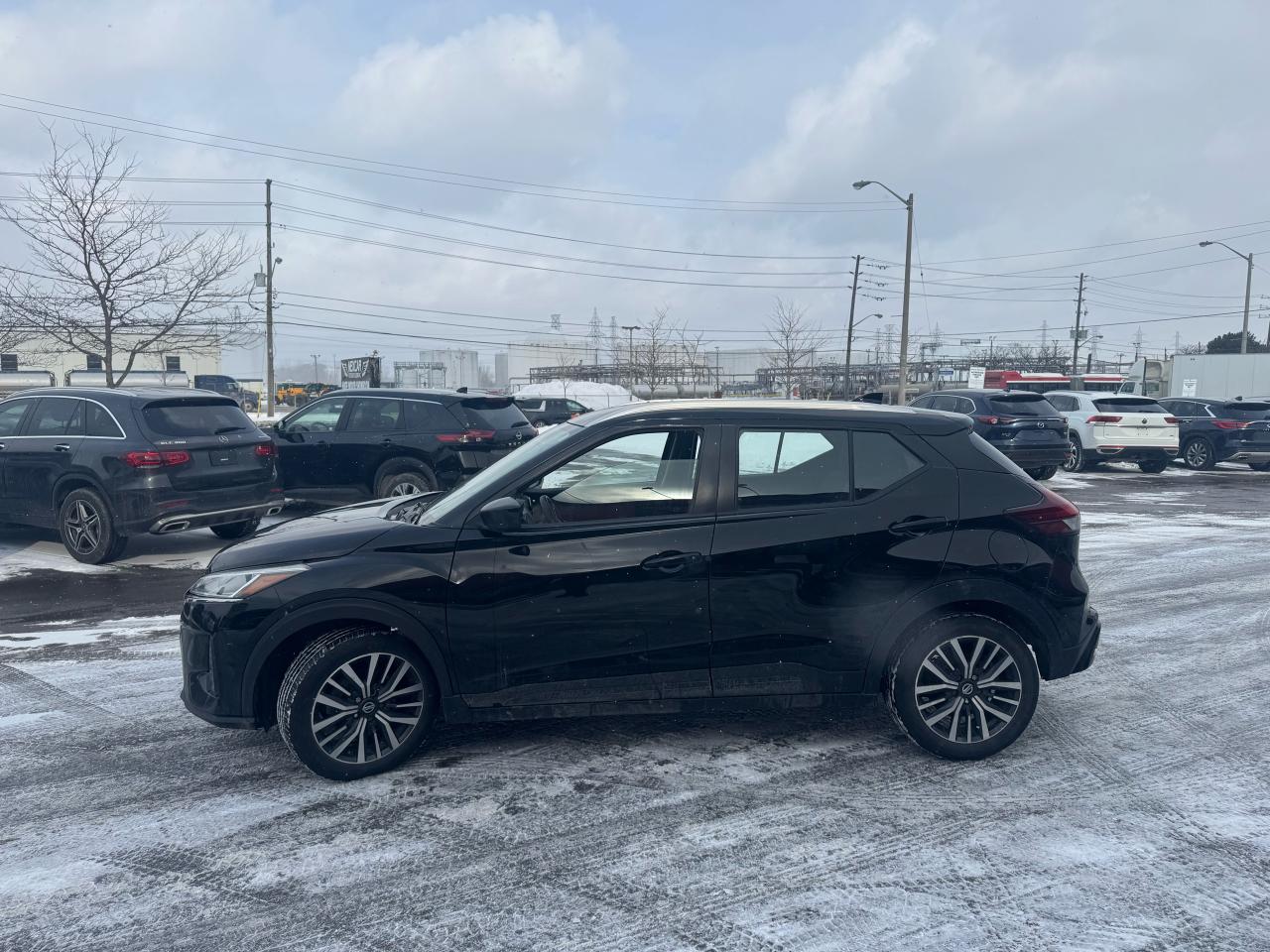 2021 Nissan Kicks SV AUTO A/C CARPLAY L/ASSIST B/SPOT BACKUP CAMERA Photo3