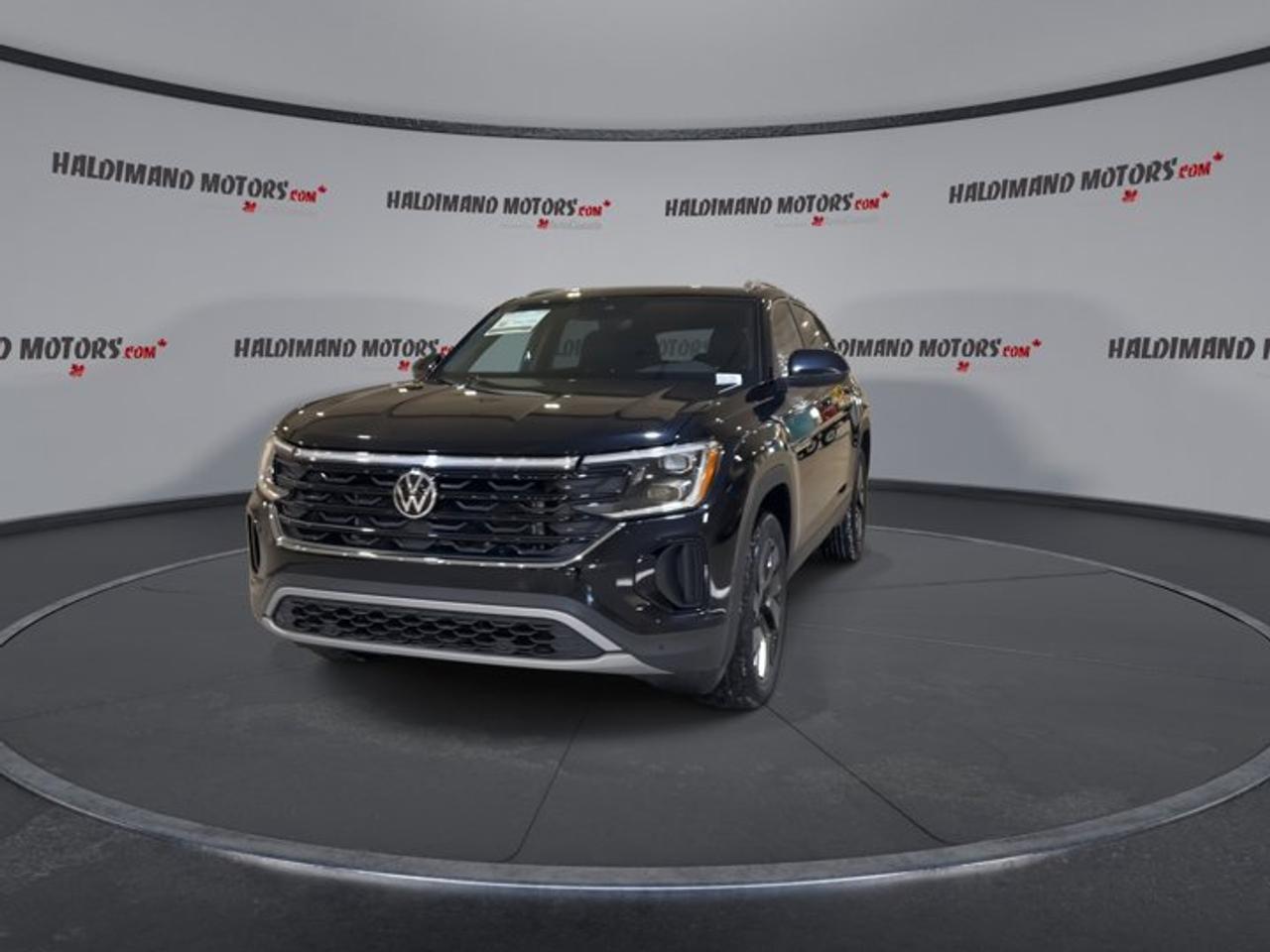 2024 Volkswagen Atlas Cross Sport Comfortline 4MOTION | No Accidents | One Owner Photo2