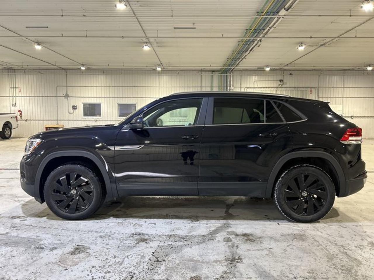 2024 Volkswagen Atlas Cross Sport Comfortline 4MOTION | No Accidents | One Owner Photo