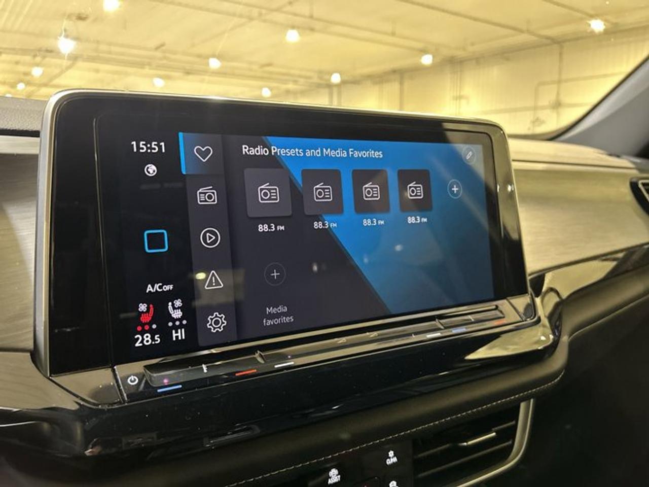 2024 Volkswagen Atlas Cross Sport Comfortline 4MOTION | No Accidents | One Owner Photo