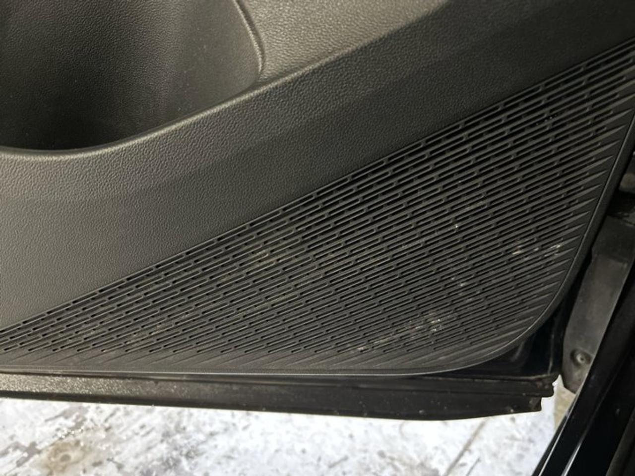 2024 Volkswagen Atlas Cross Sport Comfortline 4MOTION | No Accidents | One Owner Photo