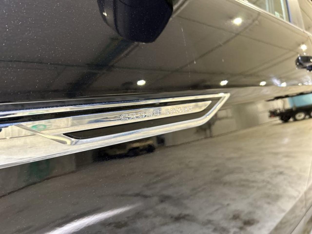 2024 Volkswagen Atlas Cross Sport Comfortline 4MOTION | No Accidents | One Owner Photo