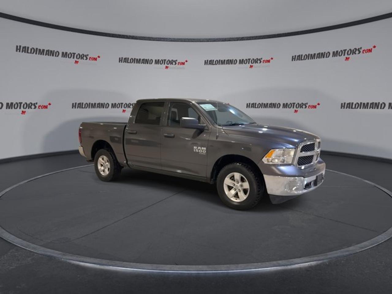 2022 RAM 1500 Classic SLT 4x4 Crew Photo