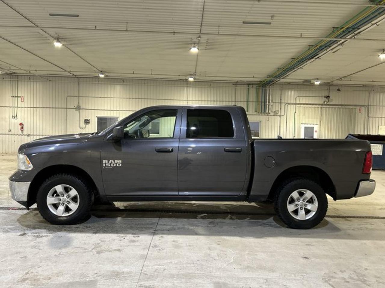 2022 RAM 1500 Classic SLT 4x4 Crew Photo