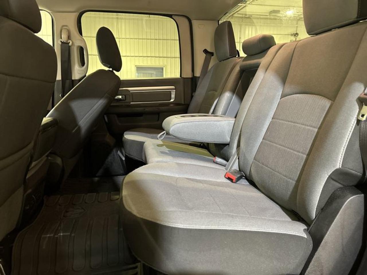 2022 RAM 1500 Classic SLT 4x4 Crew Photo